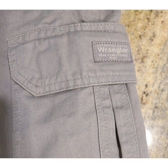 Lot of 3 Men's Size 38 XXL Shorts New Bjs Knit Goodfellow Tech & Wrangler Cargo - Picture 15 of 16